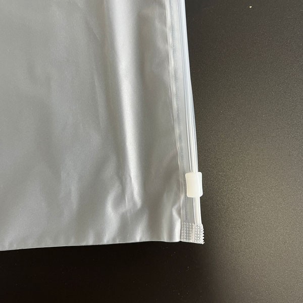 Waterproof Clothing Packaging Slip Chain Bag Waterproof Clothing Packaging Slip Chain Bag